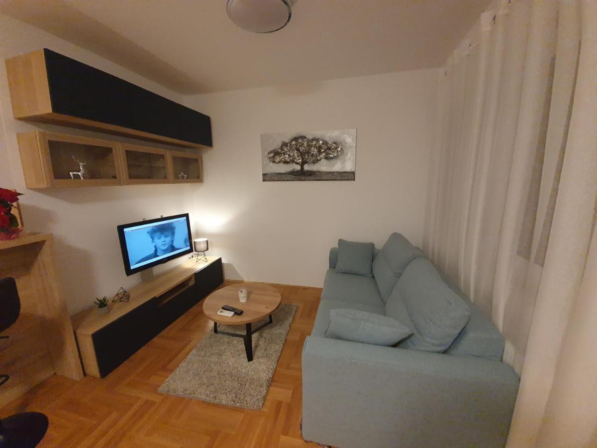 Apartman Luka Zagreb Buitenkant foto