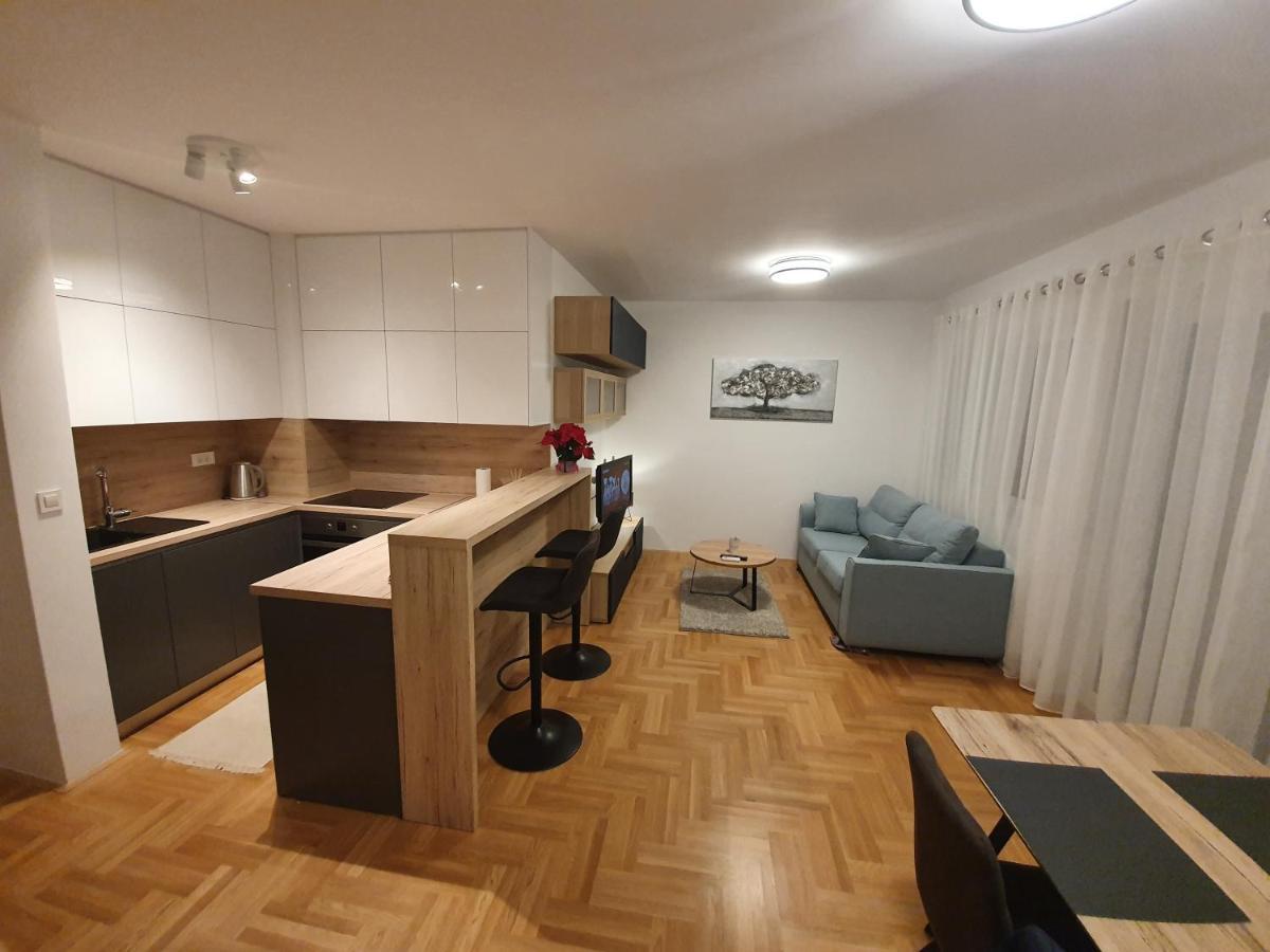 Apartman Luka Zagreb Buitenkant foto
