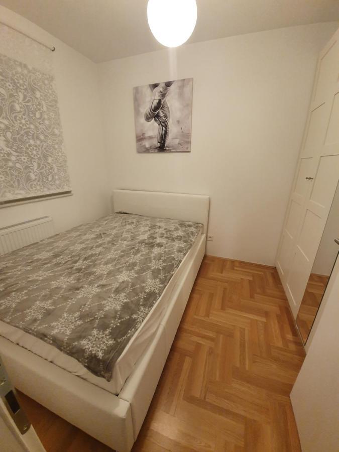 Apartman Luka Zagreb Buitenkant foto