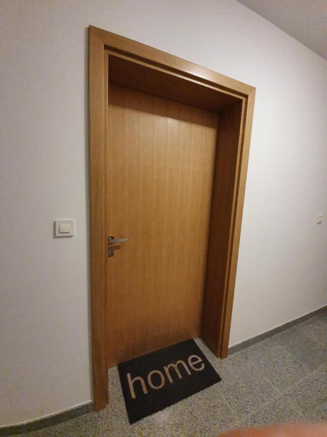 Apartman Luka Zagreb Buitenkant foto